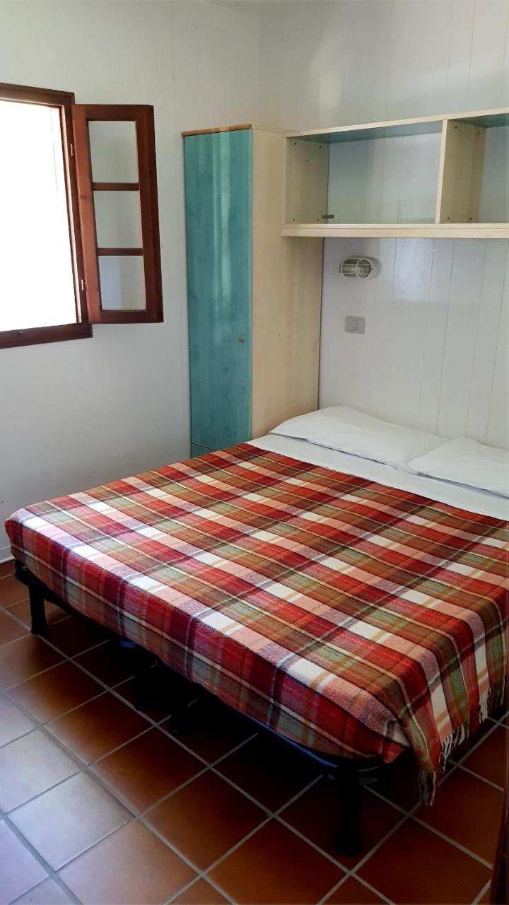 Camping Luna Hotel Марина ди Маса Екстериор снимка