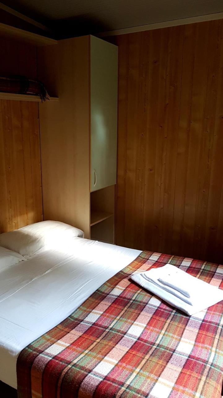 Camping Luna Hotel Марина ди Маса Екстериор снимка